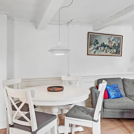 Apartment Holiday *